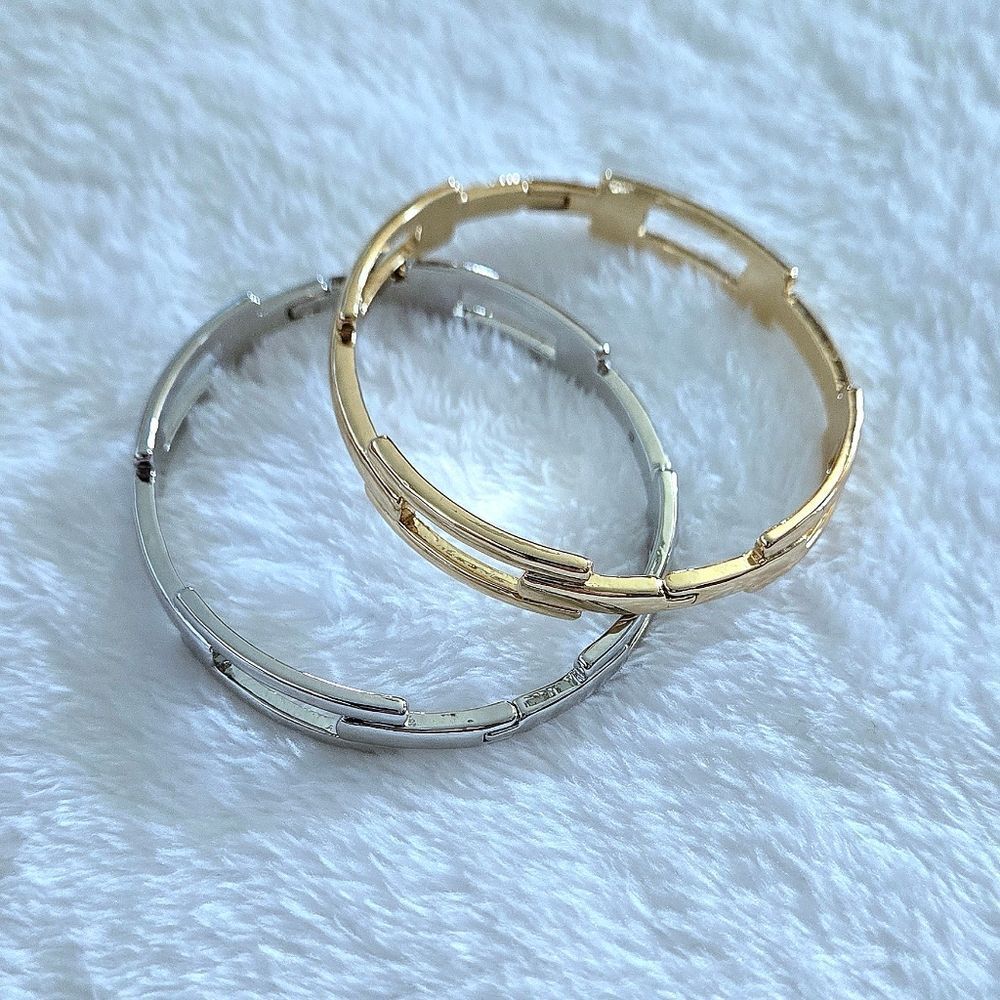 House🏠 of Harlow 1960 Set of Two✌️ Bangle Bracelets - NWT - Picture 12 of 16
